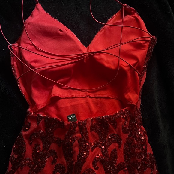 Homecoming/formal dress - Picture 3 of 6